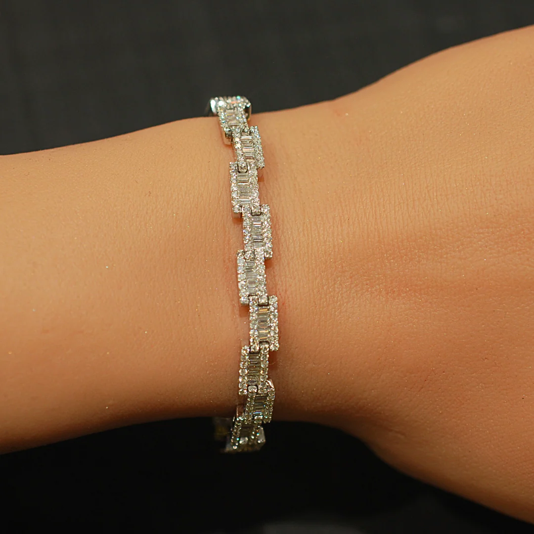 18ct gold diamond tennis bracelet - Image 5