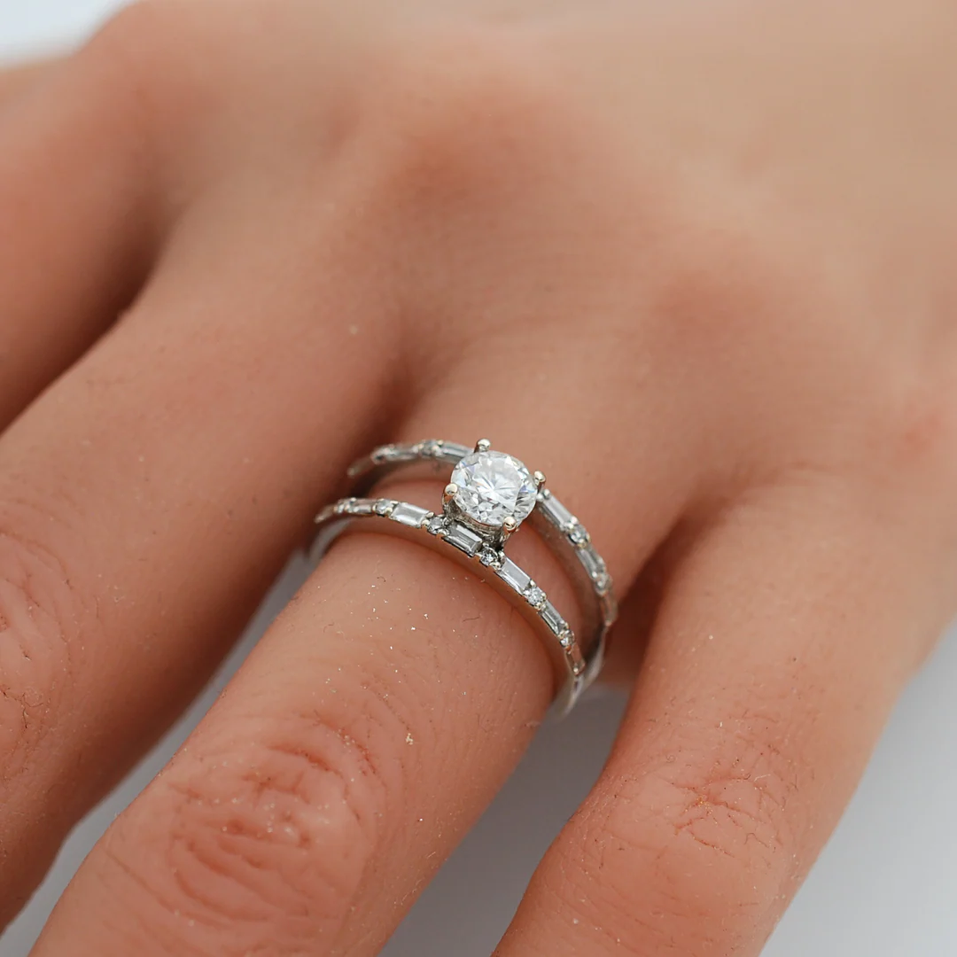 18ct gold diamond ring - Image 2