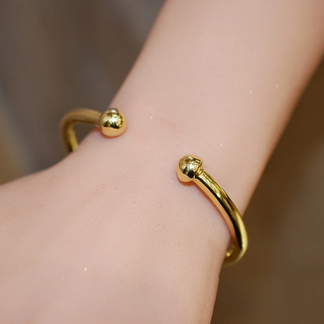 18ct yellow gold bangle - Image 3
