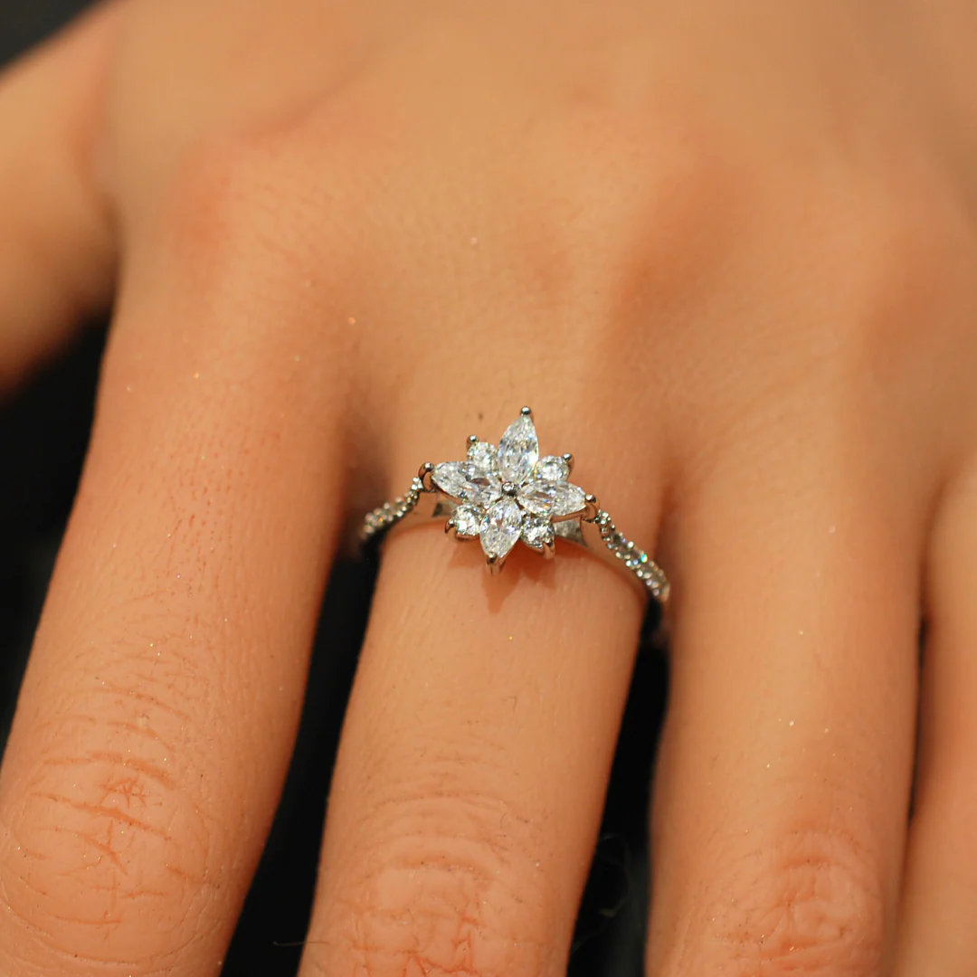 Silver cz ring - Image 3